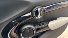 MINI Hatchback 2.0 Cooper S Exclusive 5dr [Comfort/Nav Pack] Petrol Hatchback